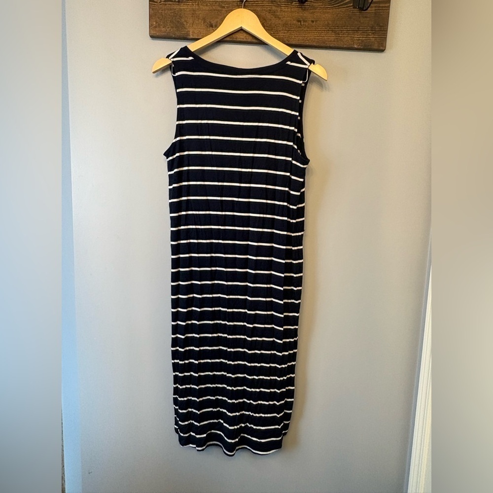 Reitmans White and Navy Stripped Sleeveless V-Neck Sundress size L - Picture 5 of 10